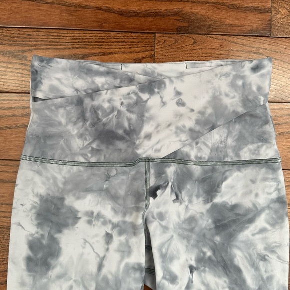 Lululemon Align Pant 28" *Criss Cross Waist - Picture 9 of 12